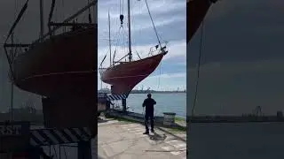 Спуск на воду #яхта Конрад 45 #рыбалкаодесса #fishing #морскаярыбалка #Одесса