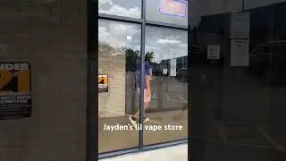 Jayden&rsquo;s vape shopping