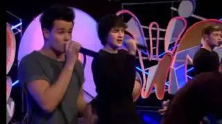 Hometown Perform 'Cry For Help'   SwipeTV