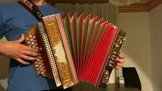 Tam na griču- Ans. Lojzeta Slaka