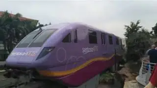Sentosa Express Purple and Pink Monorail trains at Imbiah Station [4k]