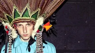 Totally Enormous Extinct Dinosaurs - Tapes & Money