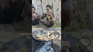 DUDUKWE EATING MONKEY IN BUSH #africantribe #bushlife #africa #wildlife #hadzabetribe #animals