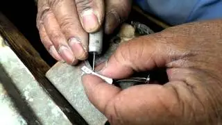 How to replace a spring bar on a clasp