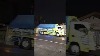 Sobo Dalan sedang live sekarang!