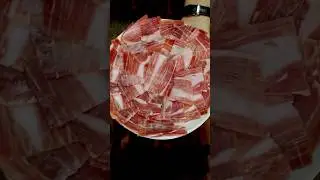 Почему хамон иберико такой дорогой?