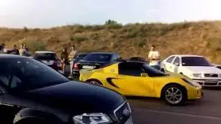Audi RS3 vs Lotus 3.6 L atmo dragracing