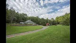 Blue Sky Cabin Rentals - The Old Farmhouse - Secluded Farmhouse sleeps up to 6