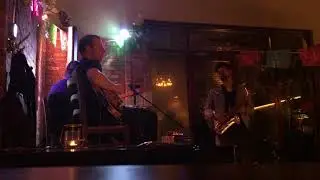 Kofi Hunter Covers Bob Marley Redemption Song with AiR SigN at Cantina Cumbancha
