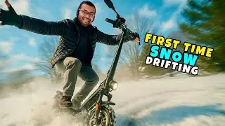 First time eScootie drifting in snow 😅🥶