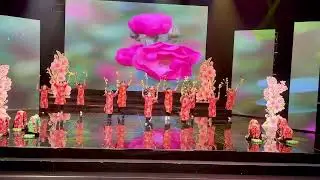 Tết nhà mình + xuân ơi ở lại chơi 