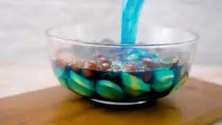 How to Add Fruit to Jello