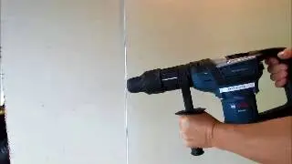 For Sale Bosch Boschhammer RH 540M Rotary Hammer Drill Concrete bidadoo.com