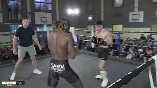 Craig Walsh vs Jede Paulo - Arena Kickboxing 1
