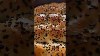 Barbari bread #breadrecipe #bread #bakery #iranian #iranianfood #persian #breadomelette