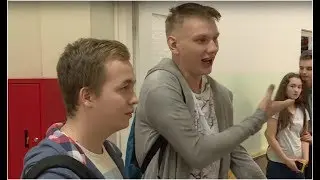 Chciał się zemścić na dziewczynie, która go pobiła. Puścił plotkę, że jest lesbijką [Szkoła odc.525]