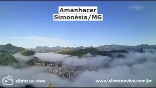 Lindo amanhecer com neblina em Simonésia/MG - 30/03/21