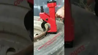 Air Tyre Bead Breaker &ndash; Game Changer for Garages 🚙⚡|| Tyre Changing Made EASY with This BEAST 💪