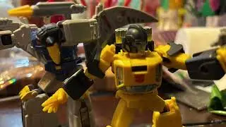 Swoop and Sunstreaker! | NEW Blokees Galaxy Version 06! (Stop Motion Showoff)