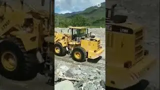 Powerful Payloader Working on Sand and Gravel Quarry #shorts #haul #fyp