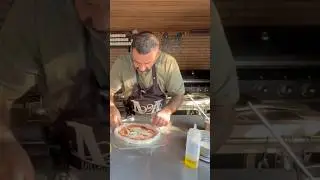 Pizza vom Gasgrill schnell, einfach easy #minoscucina #pizza #pizzavomgrill #gasgrill #shorts #short