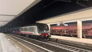 Italy 🇮🇹 sleeper train arriving at Padova