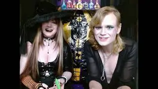 Witches Decorate Halloween Cookies w/ Zia!