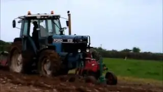 Ford 8730 Ploughing