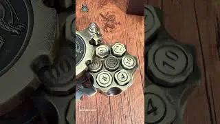 Bear Dice: This is a really unique set of dice, and I want to play my character with these! #dnd