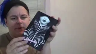 I Suck At Makeup: Deck of Scarlet - palette 01