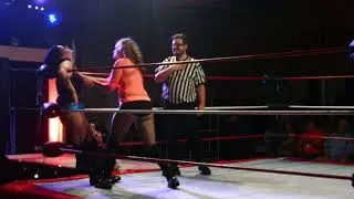 Diamond Roberts vs Dixie Belle