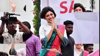 Oviya In Saravana Stores Showroom Open Album