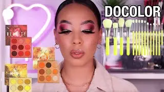 MAQUILLAJE DE DIFUMINADOS CON GLITTER UTILIZANDO BROCHAS Y PALETAS DE DOCOLOR