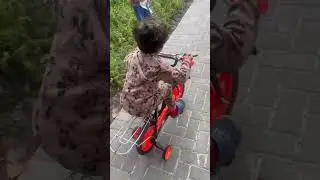 #kids #bicycle #cutekids #kidsride #fypシ #family