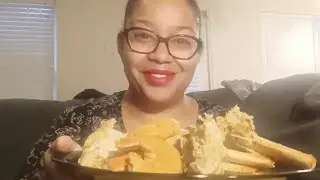 DUNGEONESS CRAB LEGS AND SHRIMP SEAFOOD BOIL MUKBANG!