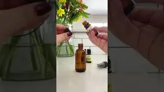 DIY Alert! Mix up yur signature scent with this Orange Blossom Perfume DIY.