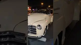 Whittier blvd #bomblife #classic #cruisinglife #lowriderlivin #lowrideroldies #whitewalls