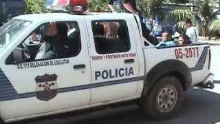2 SUJETOS FUERON DETENIDOS EN COL. LA USULUTECA ACUSADOS DE ROBAR A UNA ANCIANA Q VIVE SOLA.CANAL 77