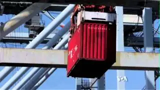West Coast US Ports Busy, Struggling with Backlog