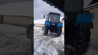 Дрифтери на звʼязку 🚜❄️ #tractor #беларус #дрифт #трактор #юмз #юмз6 #хтз #мтз #зима #farming