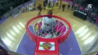 Mark Lyons dunks over 7 footer