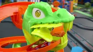 Hot Wheels&reg; T-Rex Blaze Battle&trade; Playset | AD