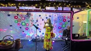 Cánh bướm vườn xuân - Kimberly