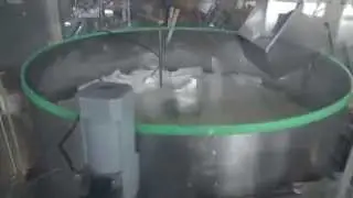 Automatic plastic bottle arranging machine 200BPM high speed PET bottles sorter
