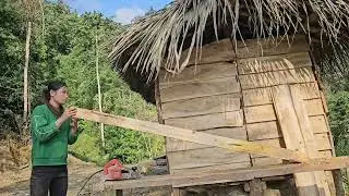 Building a Safe Wooden Door and Window at a Solo Shelter Ly Tieu My