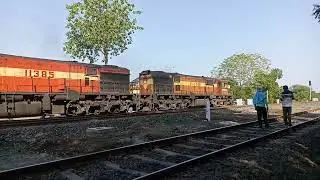 Marathwada Express (High Court Express) chugging at Manwath Road!