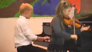 Tjada Geige 8 J. Teja Klavier 13 J. 2012 Leo Portnoff Russische Fantasie Nr. 1