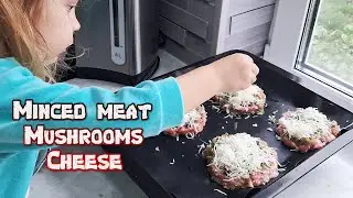 Горячее блюдо к праздникам! Гнезда из фарша и грибов под сыром.