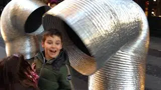 Interactive Walkabout Entertainment - Slinky Family | Prestige Events Italy