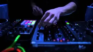 TRAKTOR KONTROL Z2: Sneak Preview of the 2+2 Control DJ Mixer | Native Instruments